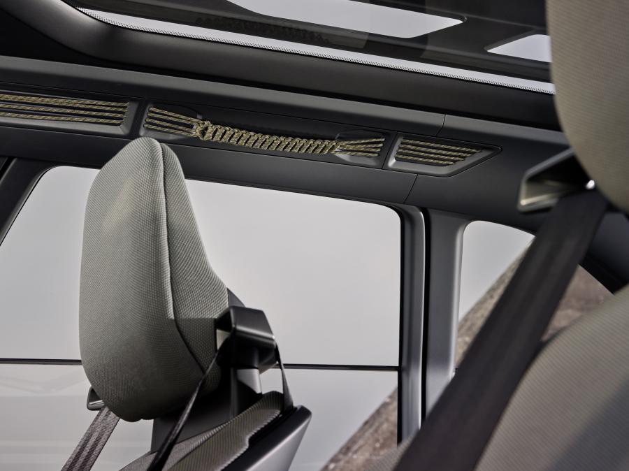 Интерьер Audi AI:TRAIL Quattro 2019 года  (фото 36 из 40)